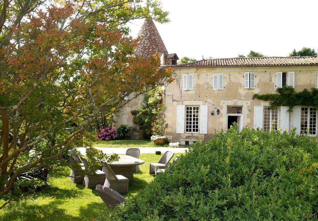 Bed and Breakfast Chateau de Puyrigaud à Léoville Extérieur photo