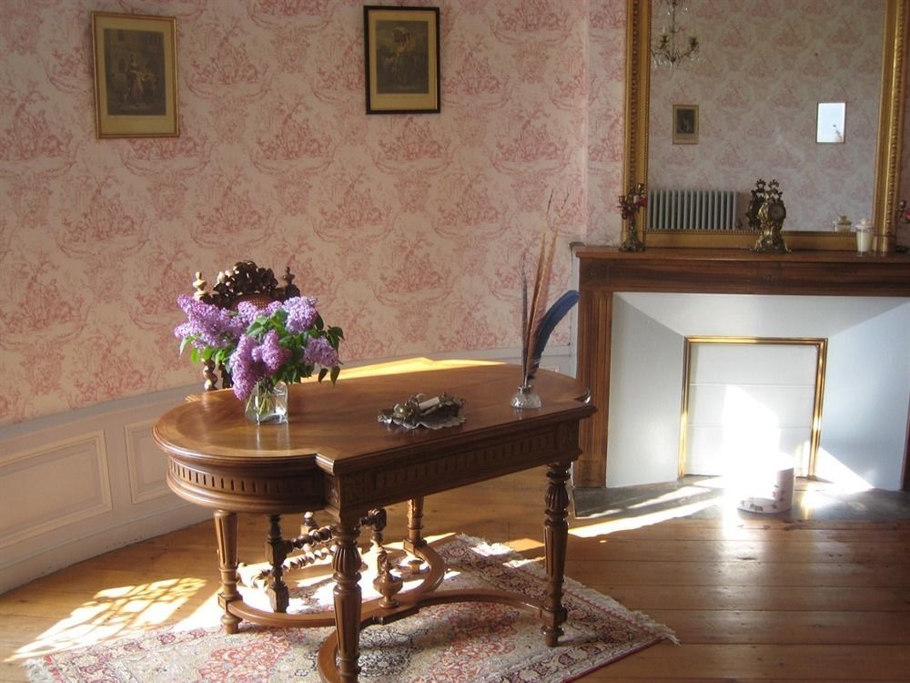 Bed and Breakfast Chateau de Puyrigaud à Léoville Extérieur photo